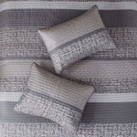 ZUN 6 Piece Reversible Jacquard Quilt Set with Throw Pillows Grey/Taupe Full/Queen B03597477