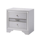 3 Drawers Wooden Nightstand with Nickel Round Knobs, White B016P251556