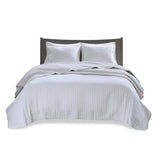 3 Piece Quilt Set White King/Cal King B035129031