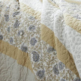 6 Piece Cotton Percale Quilt Set with Throw Pillows Yellow King/Cal King B035129027