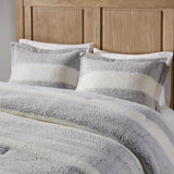 King/Cal King Sherpa Comforter Set B035129370