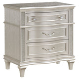 Evangeline Silver Oak 3-Drawer Nightstand B062P344978