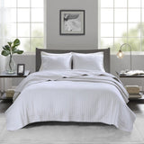 2 Piece Quilt Set White Twin/Twin XL B035129032
