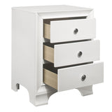 White Finish 3-Drawers Nightstand with 2 USB Ports Transitional Bedroom Furniture 1pc Bedside Table B011P172008