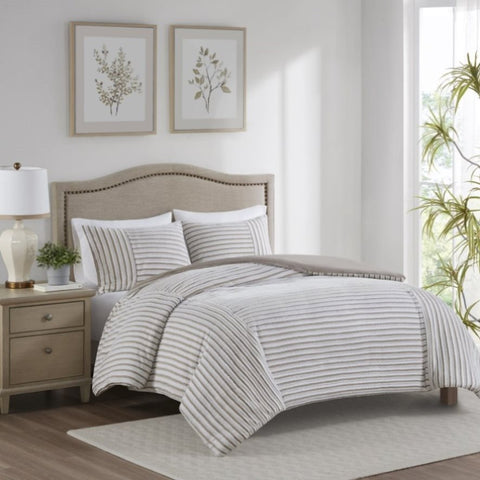 ZUN 3 Piece Clipped Jacquard Duvet Cover Set B035129180