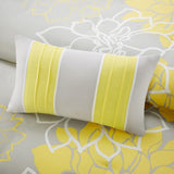 6 Piece Printed Cotton Quilt Set with Throw Pillows Taupe Grey/Yellow Full/Queen B03597467