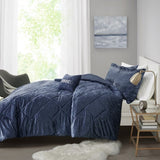 Twin/Twin XL Velvet Comforter Set with Throw Pillow B03595889