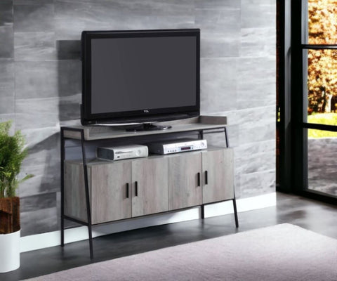 ZUN Grey Oak and Black 4-Door TV Stand B062P209415