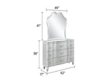 Landmark Traditional Style 9-Drawer Dresser With metal drawer pulls Made with Wood in G150109014