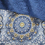 ZUN 6 Piece Reversible Quilt Set with Throw Pillows Blue King/Cal King B03597624