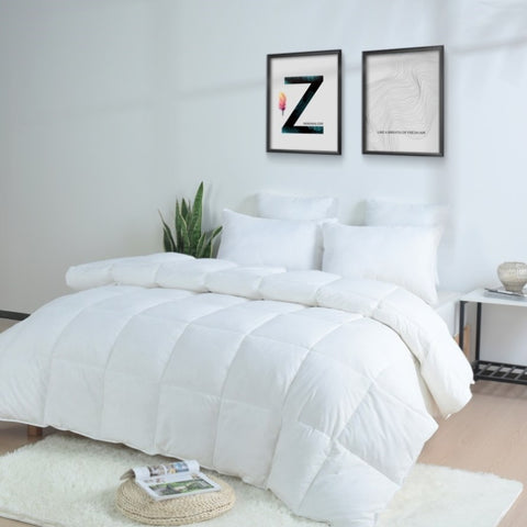 ZUN Feather Down Comforter with 100% Cotton Shell for Bedroom All Season 91137690