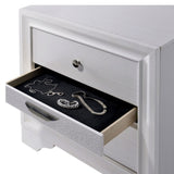 3 Drawers Wooden Nightstand with Nickel Round Knobs, White B016P251556