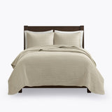 Queen 3 Piece Luxurious Oversized Quilt Set B035129011