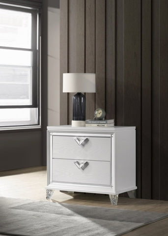 ZUN Prism Modern Style 2-Drawer Nightstand with LED Glow & V-Shape Handles in White B009133860