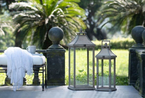 ZUN Wooden Candle Lantern Decorative, Hurricane Lantern Holder Decor for Indoor Outdoor, Home Garden W2078131625